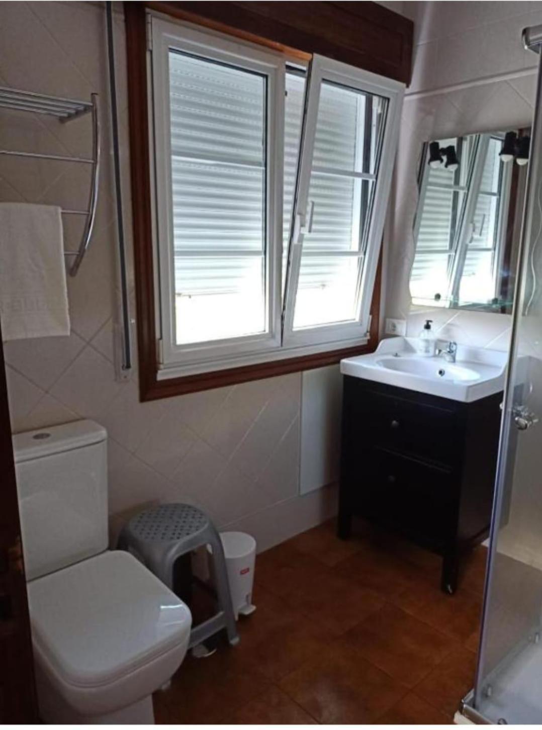Apartamento En Bloque Vivienda Con Piscina Y Barbacoa A 15 Min De La Playa Meis Luaran gambar